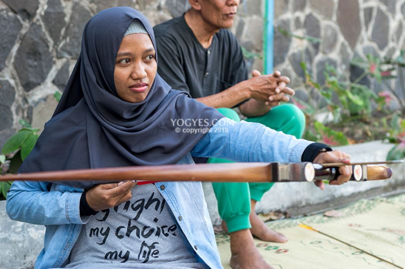 seni jemparingan