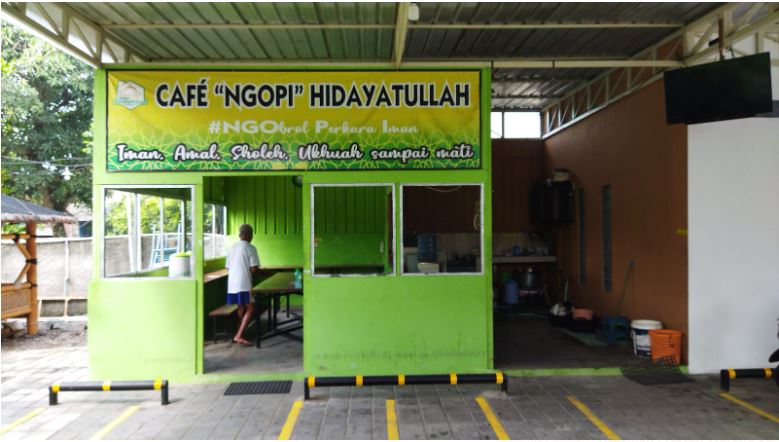 masjid cafe ngopi